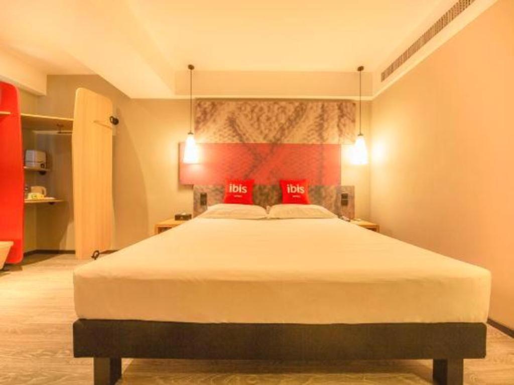 Ibis Shenyang North Station Hotel Екстериор снимка