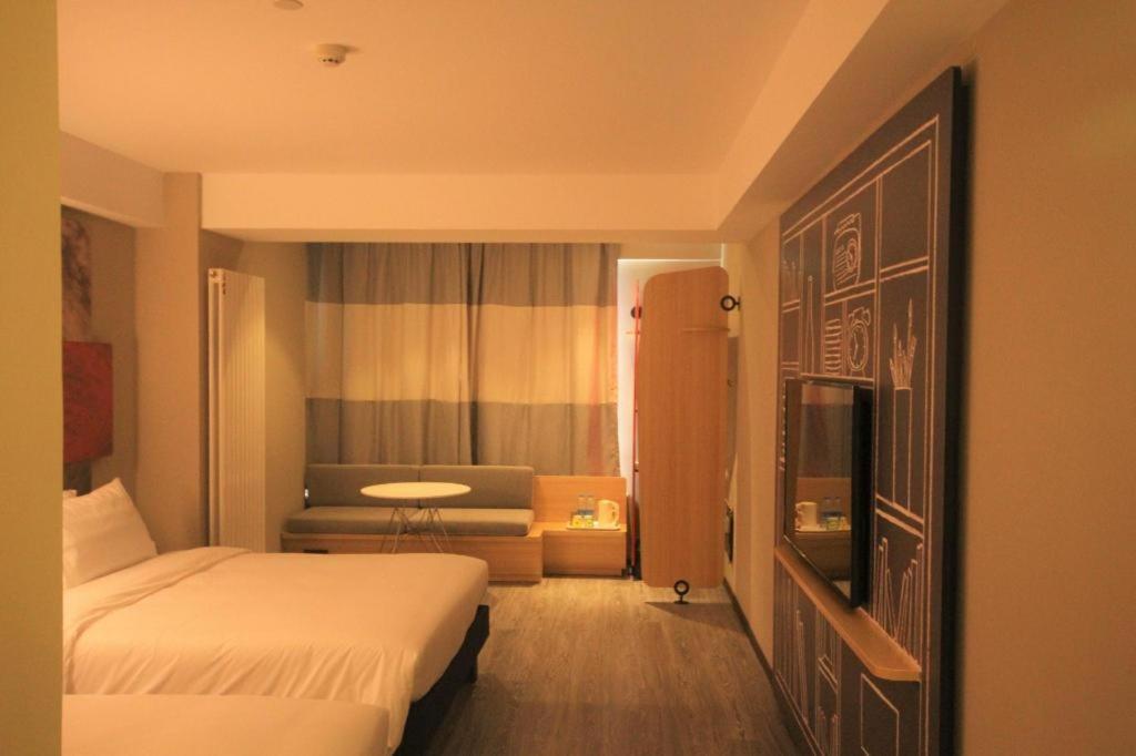 Ibis Shenyang North Station Hotel Екстериор снимка