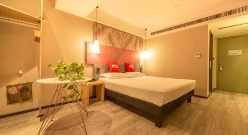 Ibis Shenyang North Station Hotel Екстериор снимка